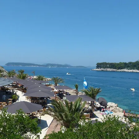 Contemporary With Private Pool In Dubrovnik Mokošica