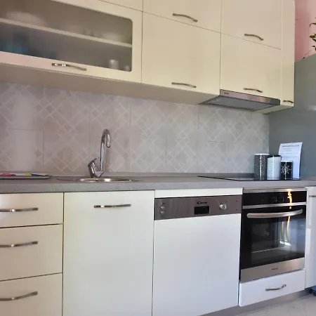Contemporary With Private Pool In Dubrovnik Mokošica