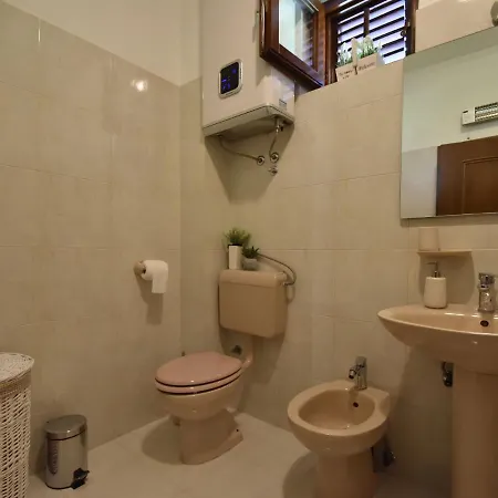 Contemporary With Private Pool In Dubrovnik Mokošica